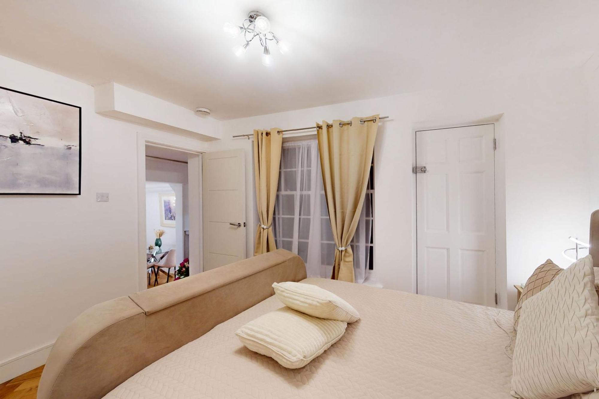 Park Lane Apartments Harrowby Street Лондон Экстерьер фото