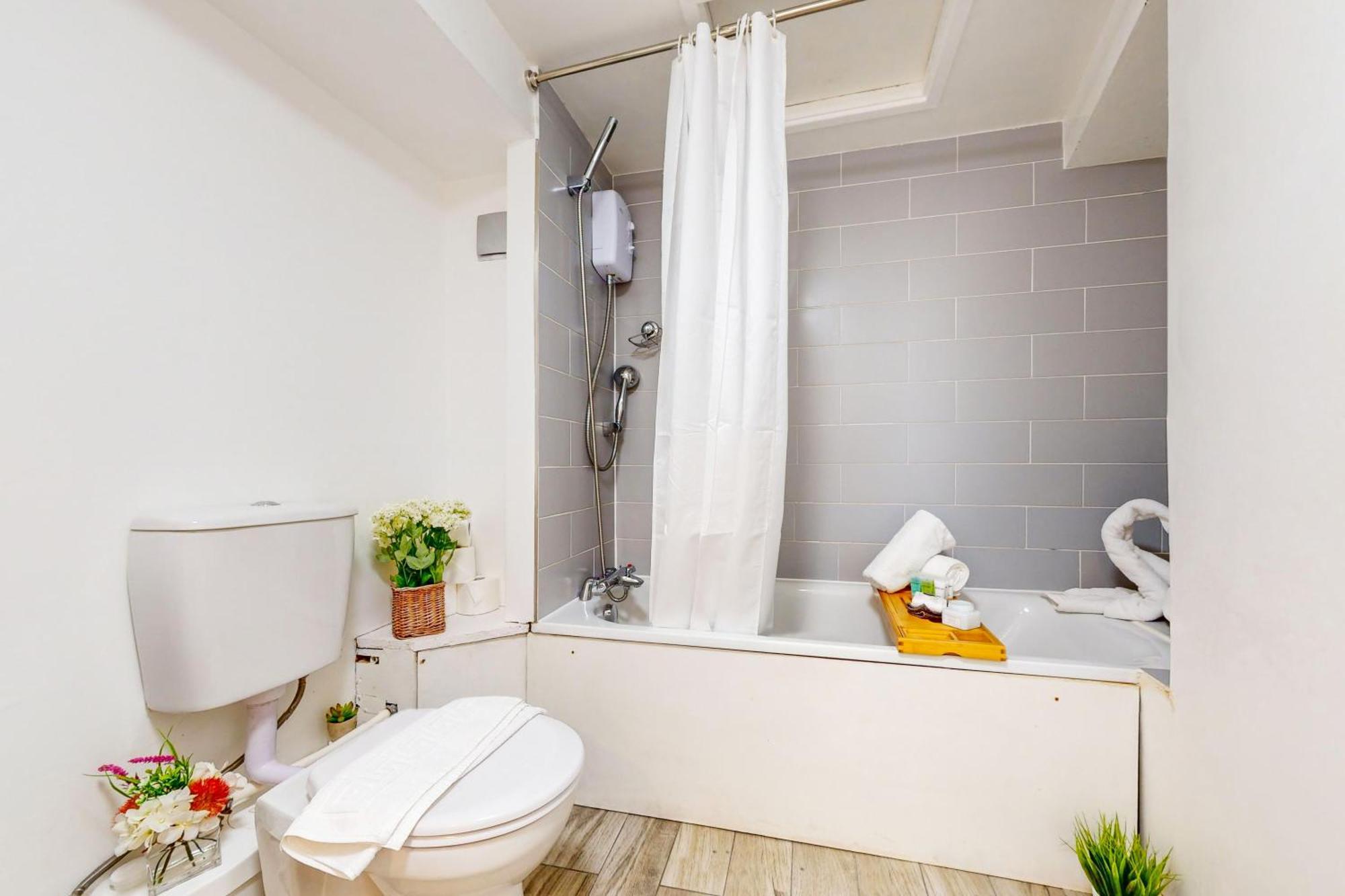 Park Lane Apartments Harrowby Street Лондон Экстерьер фото